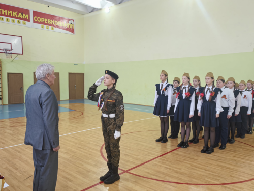 В Камскополянской школе №2 прошёл традиционный «Смотр строя и песни»