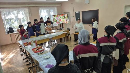 «Парад бутербродов»: в Камских Полянах студенты сразились в кулинарном поединке