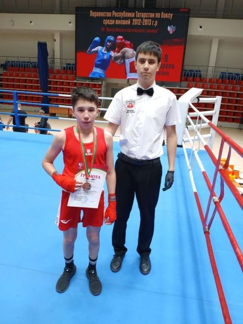 Спортсмены Камских Полян завоевали медали на Первенстве Татарстана по боксу