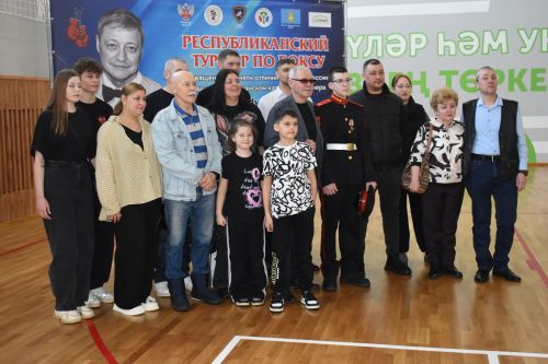 В Камских Полянах состоялось открытие Республиканского турнира по боксу