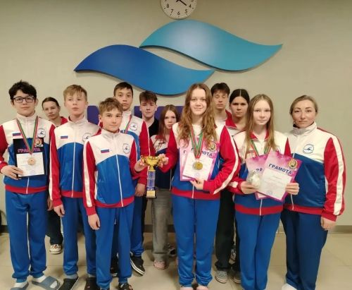 Юные пловцы из Камских Полян успешно выступили на Первенстве Альметьевска «День Космонавтики»
