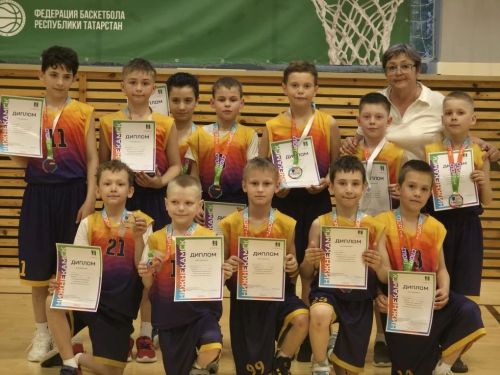 Юные баскетболисты из Камских Полян стали лучшими на муниципальных соревнованиях