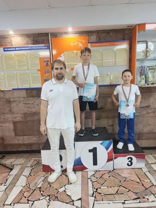 Юные пловцы из Камских Полян успешно выступили на двух турнирах