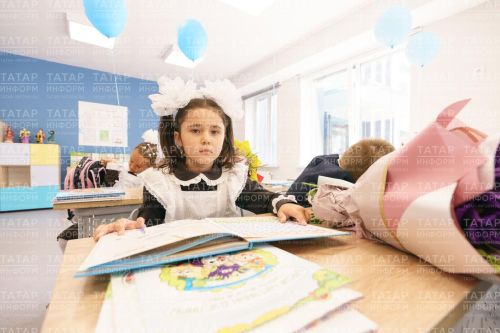 Как завязать бант первокласснице