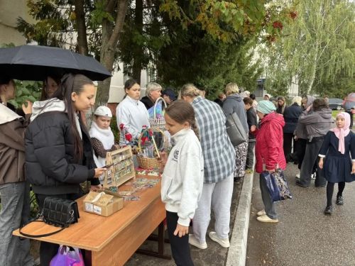 В Камских Полянах прошла благотворительная ярмарка в поддержку военнослужащих