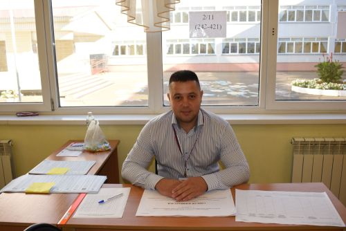Жители Камских Полян пришли на участки в Единый день голосования