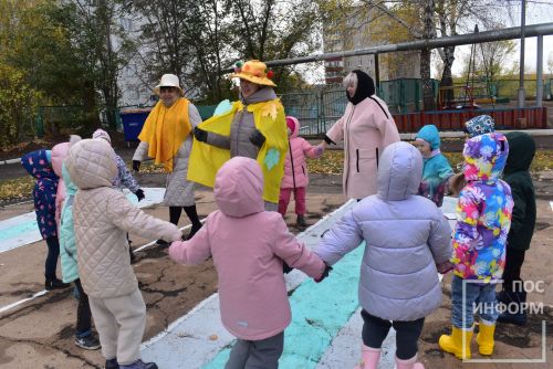 Праздник золотой осени в детском саду «Огонёк»
