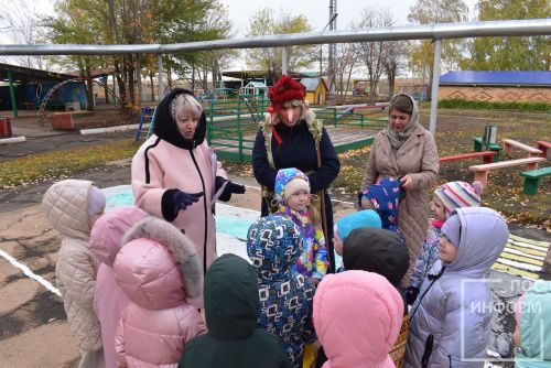 Праздник золотой осени в детском саду «Огонёк»