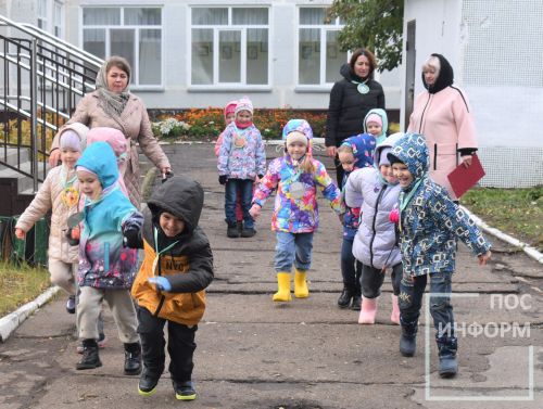Праздник золотой осени в детском саду «Огонёк»