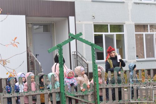 Праздник золотой осени в детском саду «Огонёк»