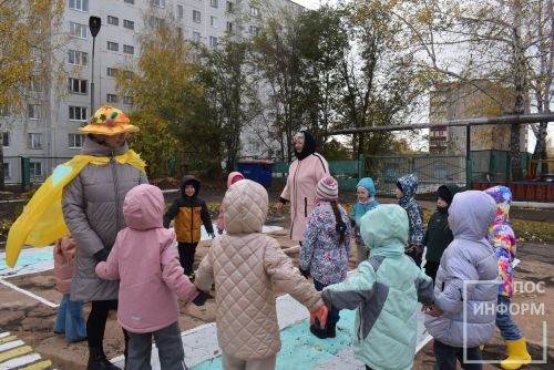 Праздник золотой осени в детском саду «Огонёк»