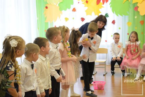 Осенний утренник в детском саду «Огонек»