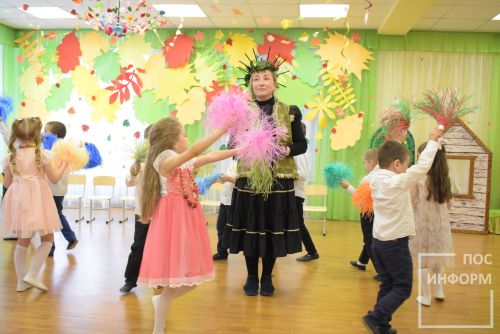 Осенний утренник в детском саду «Огонек»