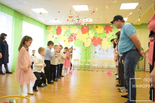 Осенний утренник в детском саду «Огонек»