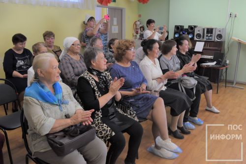 Праздник молодых душою в детском саду «Огонёк»