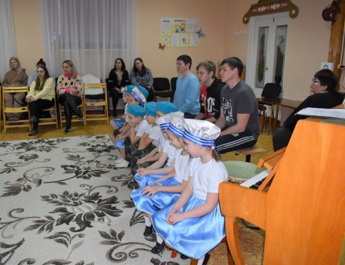 Праздник для пап в детском саду «Солнышко»
