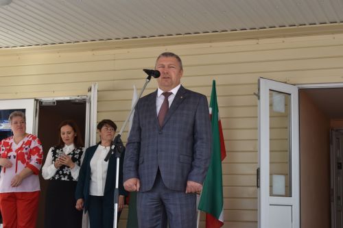 В Камполянской школе 2 состоялась торжественная линейка, посвященная Дню знаний