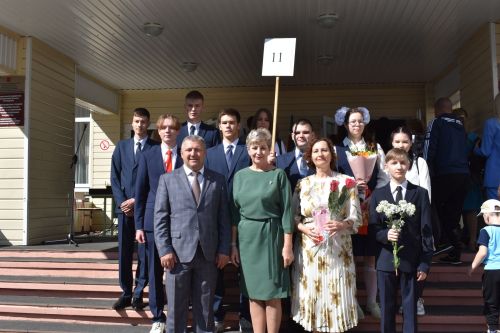 В Камполянской школе 2 состоялась торжественная линейка, посвященная Дню знаний