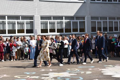 В Камполянской школе 2 состоялась торжественная линейка, посвященная Дню знаний