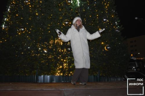 В Камских Полянах зажглась главная ёлка🎄