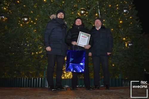 В Камских Полянах зажглась главная ёлка🎄