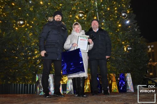 В Камских Полянах зажглась главная ёлка🎄