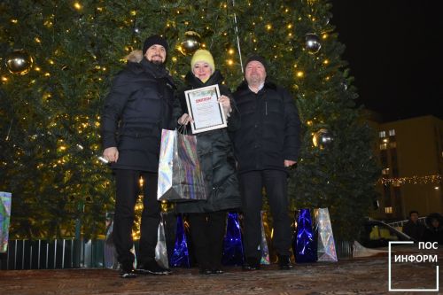 В Камских Полянах зажглась главная ёлка🎄