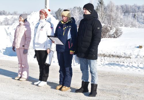 Жители Камских Полян приняли участие в массовом забеге по лыжным гонкам «Лыжня Камских Полян — 2024»