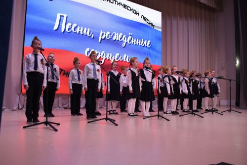 В Камских Полянах прошёл фестиваль патриотической песни