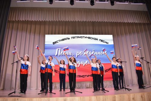В Камских Полянах прошёл фестиваль патриотической песни