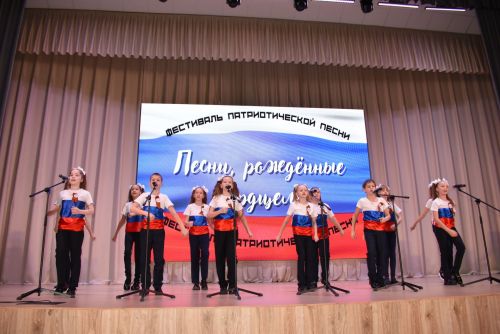 В Камских Полянах прошёл фестиваль патриотической песни