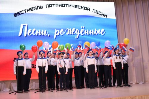 В Камских Полянах прошёл фестиваль патриотической песни