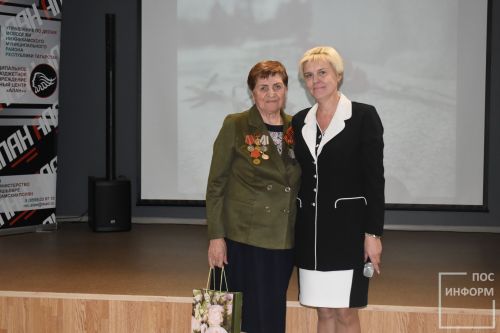 Для учащихся школ прошла встреча с членом Президиума Совета Ветеранов НМР и бывшей несовершеннолетней узницей концлагеря