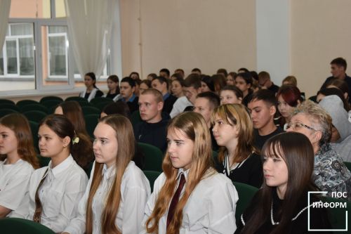 Представители Минсельхоза встретились со школьниками Камских Полян