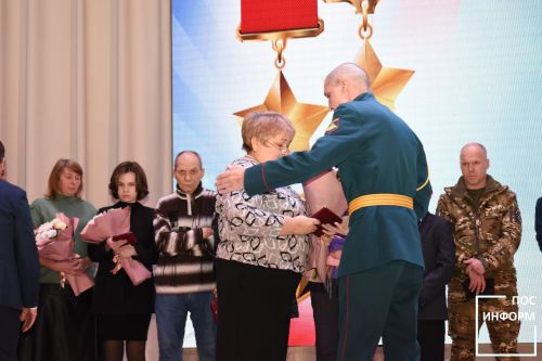 Посмертно наградили Героев Камских Полян