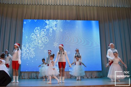 В Камских Полянах прошел новогодний гала-концерт