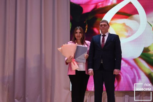 🌸 В Камских Полянах прошёл праздничный концерт в честь 8 Марта! 🌸
