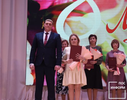 🌸 В Камских Полянах прошёл праздничный концерт в честь 8 Марта! 🌸