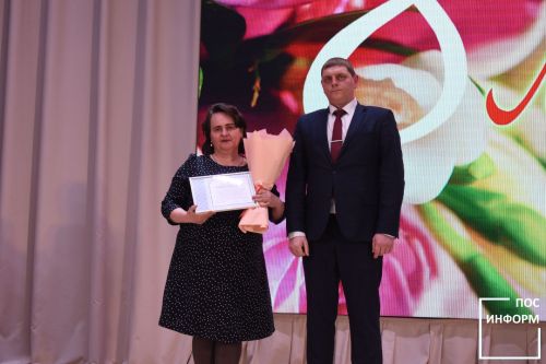 🌸 В Камских Полянах прошёл праздничный концерт в честь 8 Марта! 🌸