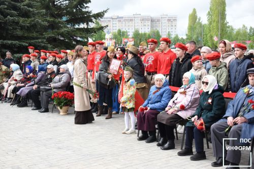 📸 День Победы в Камских Полянах: Вспомним, как это было! 📸