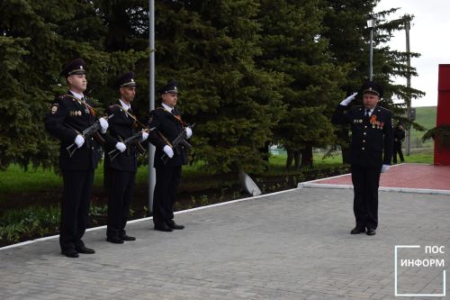 📸 День Победы в Камских Полянах: Вспомним, как это было! 📸