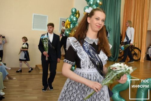 В школе № 1 Камских Полян прозвенел последний звонок
