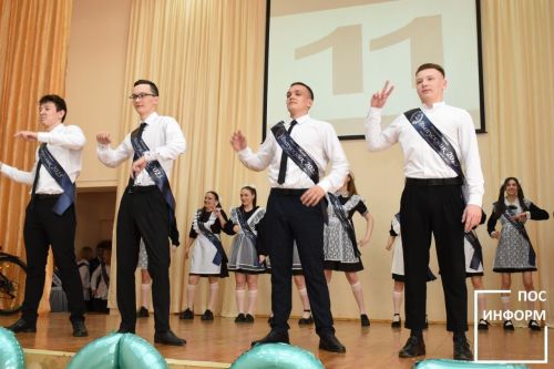 В школе № 1 Камских Полян прозвенел последний звонок