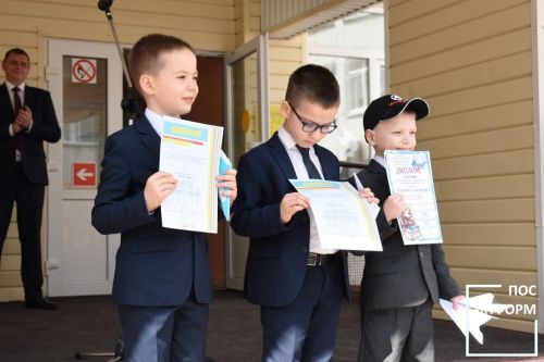 Последний звонок прозвенел для выпускников школы №2 Камских Полян