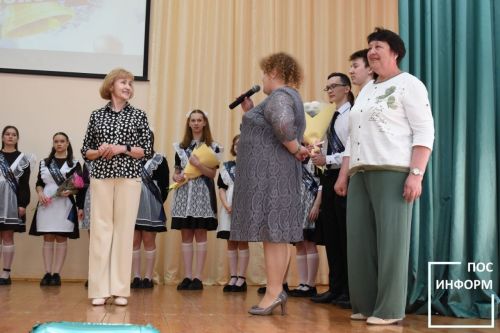 В школе № 1 Камских Полян прозвенел последний звонок