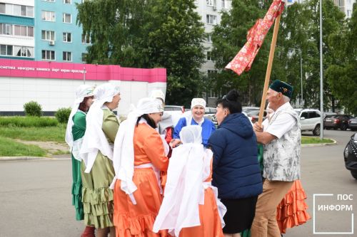 В Камских Полянах собрали подарки к Сабантую: традиции и гостеприимство