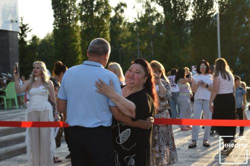 Праздник любви: как Камские Поляны отметили «День семьи, любви и верности»