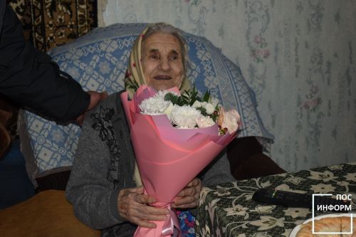 Век мудрости, труда и любви: долгожительнице Камских Полян исполнилось 100 лет