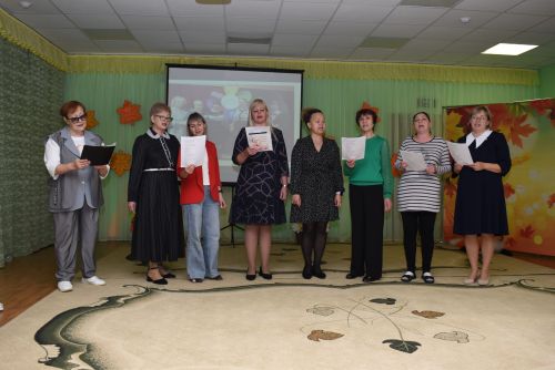 В детском саду «Золотая Рыбка» Камских Полян отметили День пожилого человека