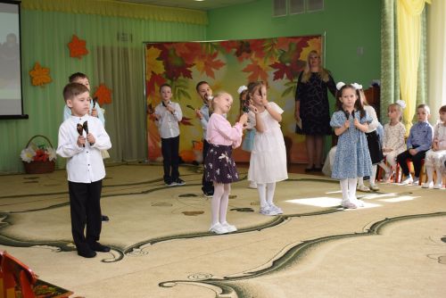 В детском саду «Золотая Рыбка» Камских Полян отметили День пожилого человека